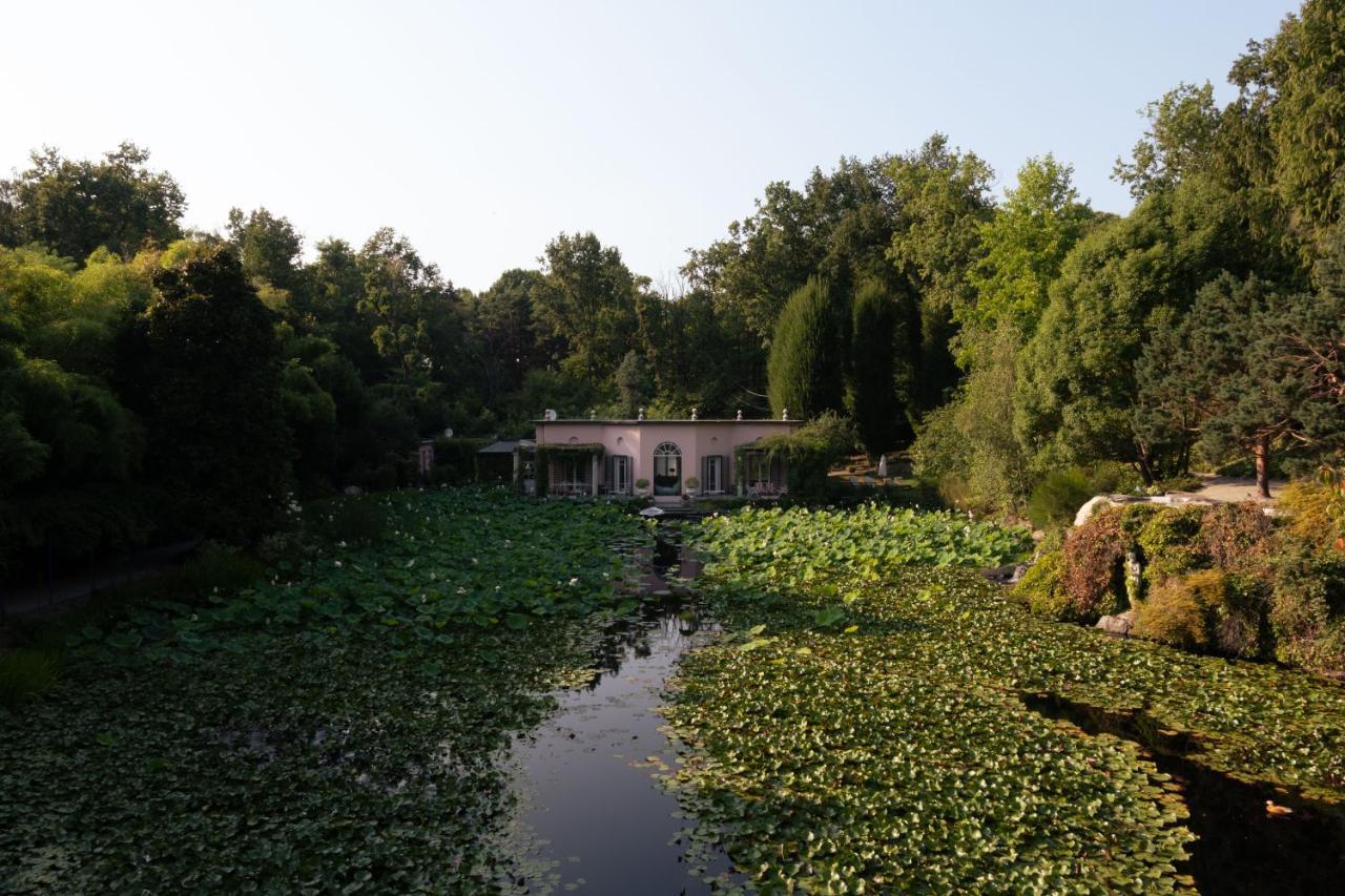 Relais La Foleia - Luxury Villa With Private Lake Veruno Exterior foto